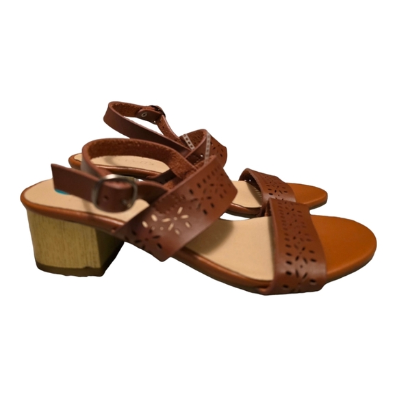 NWT - G. Wells Wedge Heel Sandals - Picture 3 of 4